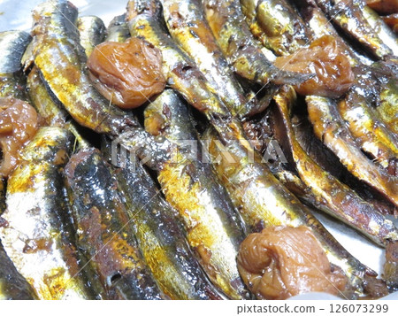 Homemade simmered sardines with pickled plums 126073299