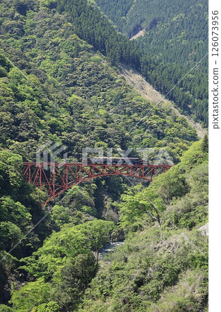 [Minamiaso Railway] DB16 + TORA200 + Tora700 "Yusuge" (Takamori Line: Choyo - Tateno) 126073956