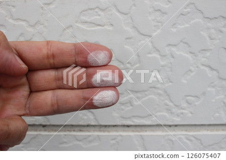 Exterior wall choking caulking exterior wall painting image 126075407