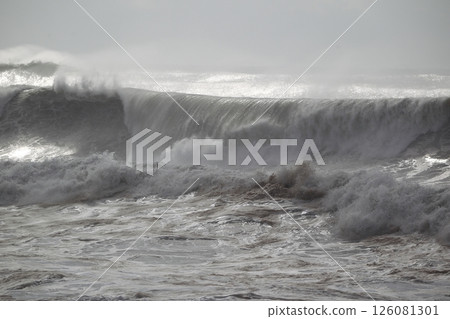 海浪拍擊桂濱 126081301