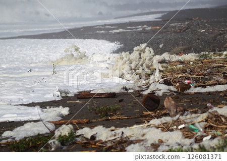 海浪拍擊桂濱 126081371