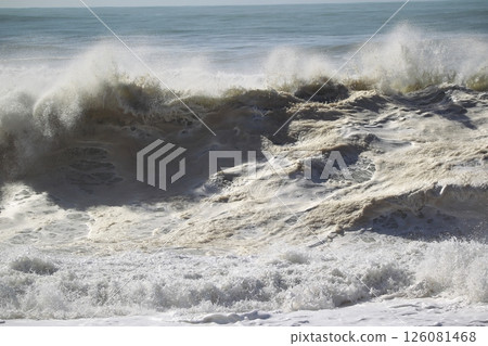 Waves crashing on Katsurahama Beach Waves crashing on Katsurahama Beach 126081468