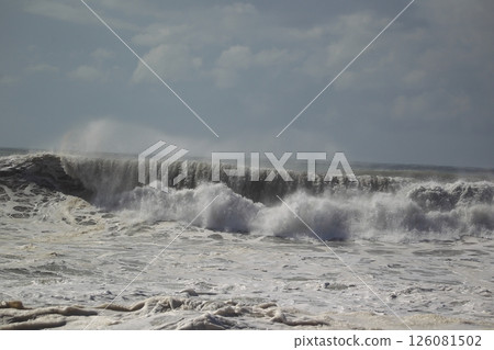 海浪拍擊桂濱 126081502