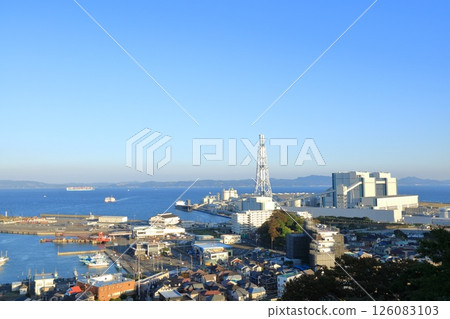 View of Tokyo Bay from the Barbecue Garden in Kurihama Flower World, Yokosuka, Kanagawa Prefecture View of Tokyo Bay from the Barbecue Garden in Kurihama Flower World, Yokosuka, Kanagawa Prefecture 126083103