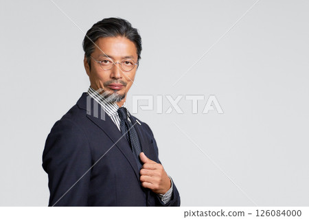 一位有尊嚴的商人的肖像 126084000