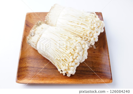 Enoki mushroom 126084240