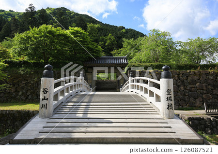 兵庫縣勝岡市出石城登山橋 126087521