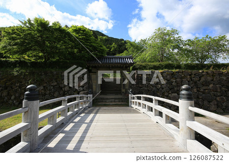 兵庫縣勝岡市出石城登山橋 126087522