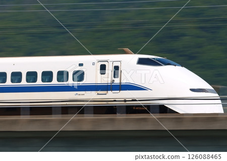 東海道-山陽新幹線 300 系列（平移拍攝） 126088465