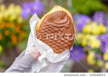 Eat-and-walk gourmet: Taiyaki Eat-and-walk gourmet: Taiyaki 126088955