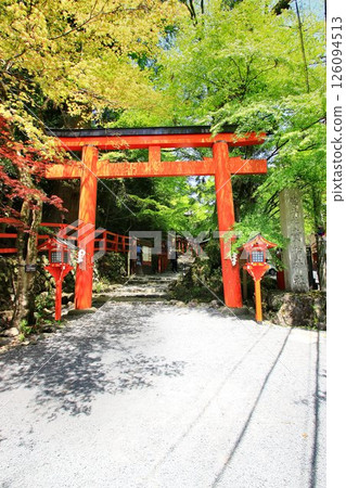 位於京都鴨川源頭貴船川沿岸…姻緣聖水【貴船神社】 位於京都鴨川源頭貴船川沿岸…姻緣聖水【貴船神社】 126094513