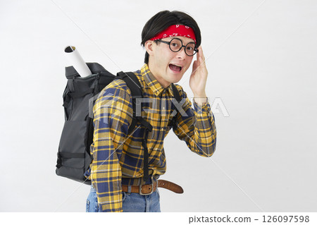 秋葉原風格的男性，白色背景，肖像，看著相機 126097598