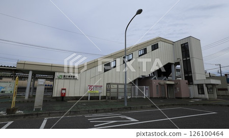 JR Joban Line Ryugasakishi Station, seen from the west exit, with elevator installed JR Joban Line Ryugasakishi Station, seen from the west exit, with elevator installed 126100464