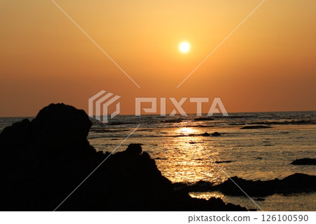 Sunset in the Sea of Japan 126100590