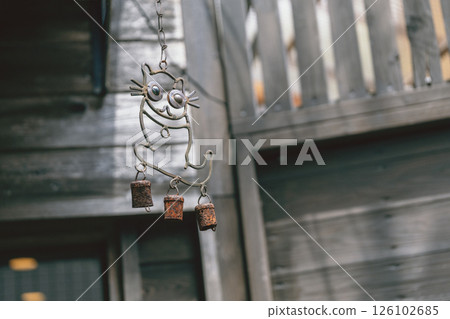 Metal retro hanging cat doorbell Metal retro hanging cat doorbell 126102685