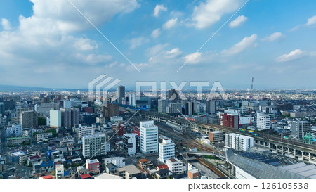 現代城市和鐵路的鳥瞰圖 126105538