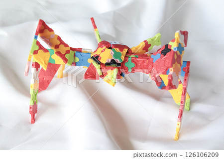 Spider crab made from blocks Spider crab made from blocks 126106209
