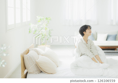 Bed lady Bed lady 126106559