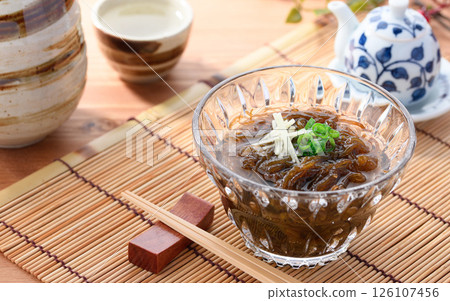 Mozuku vinegar 126107456