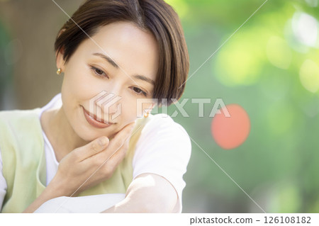 美麗微笑的女人 美麗微笑的女人 126108182
