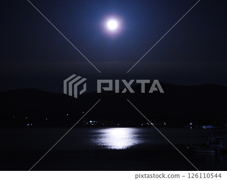 Moon Road seen from Lake Yamanaka. Yamanaka Blue 126110544