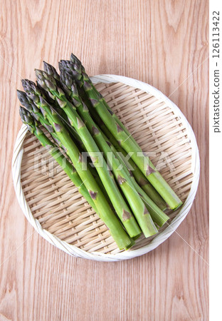 Green asparagus Green asparagus 126113422