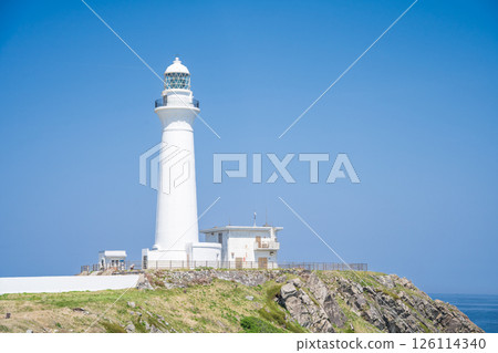 "Aomori Prefecture" The white Shiriyazaki Lighthouse, located at the edge of Honshu, Shimokita Peninsula 126114340