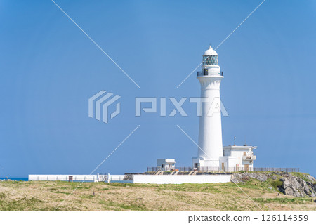 "Aomori Prefecture" The white Shiriyazaki Lighthouse, located at the edge of Honshu, Shimokita Peninsula "Aomori Prefecture" The white Shiriyazaki Lighthouse, located at the edge of Honshu, Shimokita Peninsula 126114359