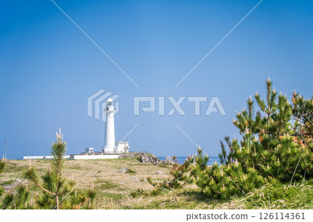 "Aomori Prefecture" The white Shiriyazaki Lighthouse, located at the edge of Honshu, Shimokita Peninsula "Aomori Prefecture" The white Shiriyazaki Lighthouse, located at the edge of Honshu, Shimokita Peninsula 126114361