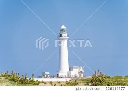 青森縣 位於本州邊緣的下北半島的白色尻屋崎燈塔 126114377
