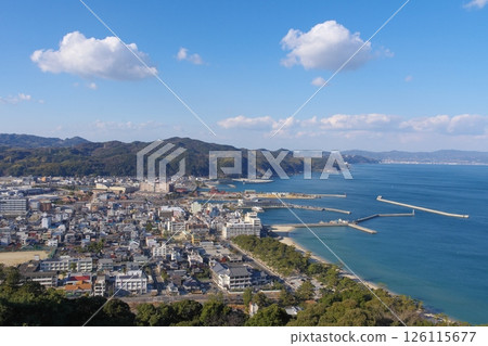 從三隈山洲本城眺望洲本市 126115677