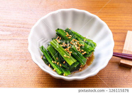 Spinach with sesame and ponzu sauce Spinach with sesame and ponzu sauce 126115876