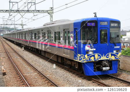 京王9000系列9731F更新後，第三代Sanrio包裹列車，京王相模原線 126116620
