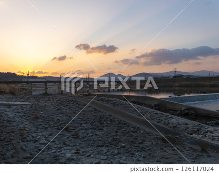 Scenery along the Yamato River with the morning sun shining in 126117024
