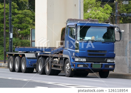 Trailer truck image 126118954