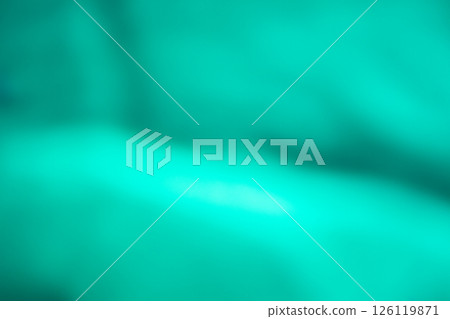 水面上搖曳的陰影的綠色圖像（庫存照片） 126119871