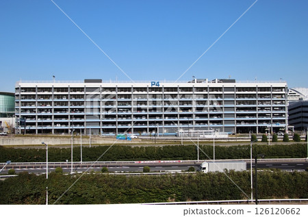 Haneda Airport, No. 4 Parking Lot P4 (Tokyo) 126120662