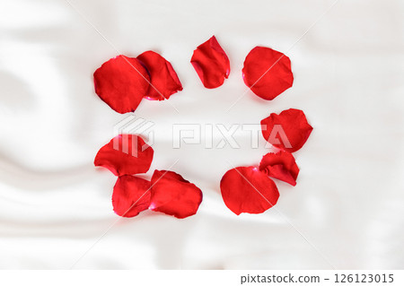 White smooth satin background 126123015