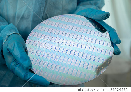Silicon wafer for manufacturing semiconductor of integrated circuit. Silicon wafer for manufacturing semiconductor of integrated circuit. 126124381
