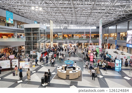 Shopping World in the New Chitose Airport terminal building 126124884