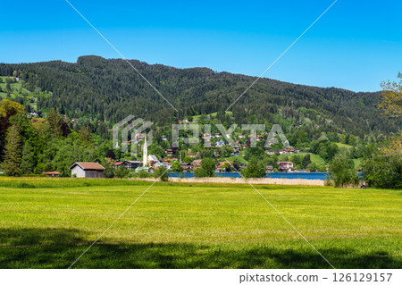 Hiking trail around Lake Schliersee in the bavarian alps at Schliersee, Upper Bavaria, Germany in Europe 126129157