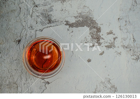 Image of cracked wall and brandy 126130013