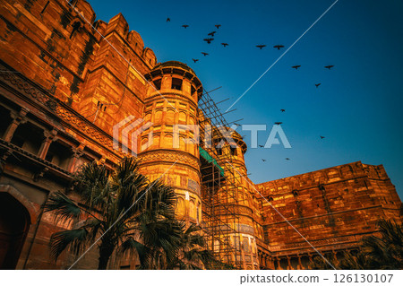 阿格拉堡的外牆 126130107