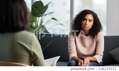 woman, patient, psychologist 126135513