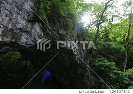 初夏的帝釋峽 126137862