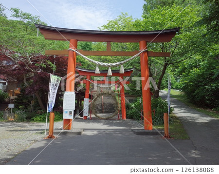 鳥居風景_北海道虻田町 126138088