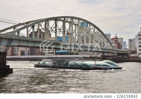 螢火蟲穿過總武線高架橋 螢火蟲穿過總武線高架橋 126138842