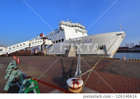 Matsuyama-Kokura Ferry Kurushima anchored at Kitakyushu Port 126140614