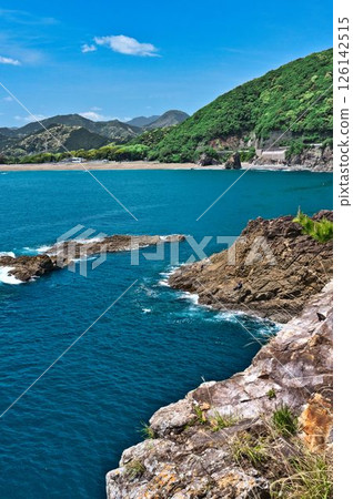 從戎洞窟眺望的海景 126142515