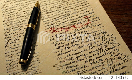 The letter that didn't arrive that day is now sitting quietly on my desk. 126143582